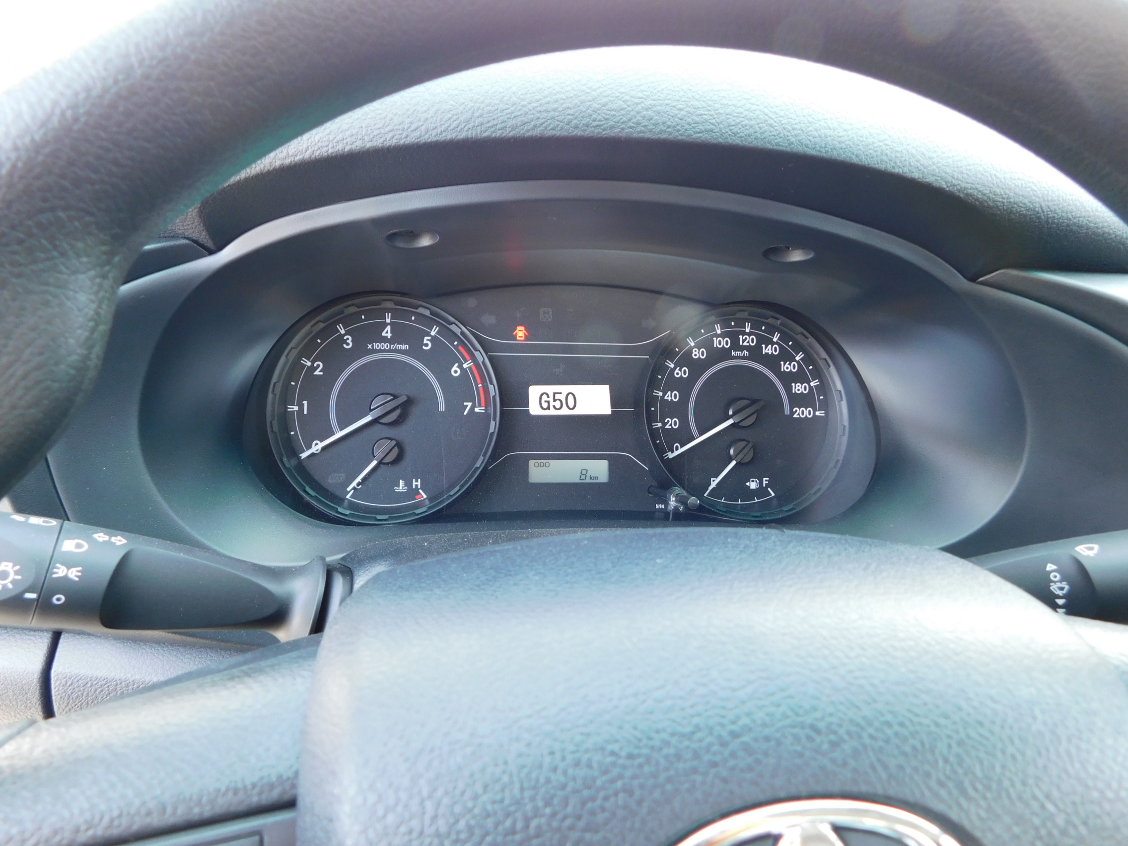 34187 - 2019 Toyota Hilux Double Cab 2.7L Petrol 5-Speed M/T RWD Panama