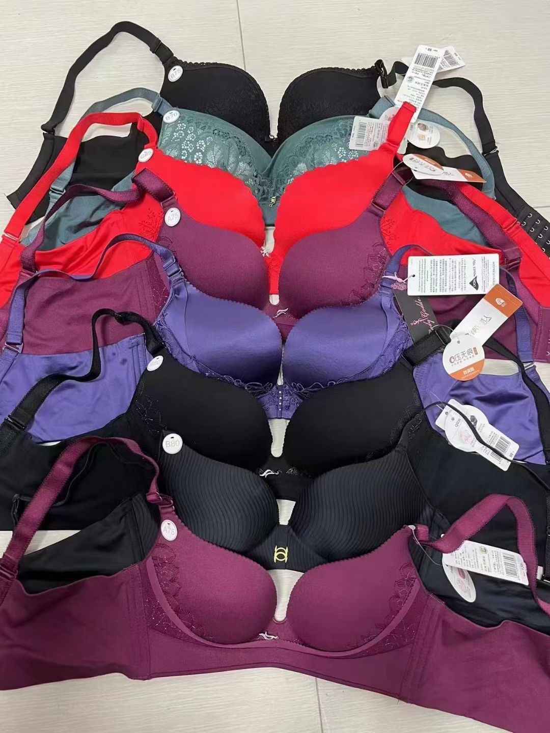 49977 - Lady's bra China